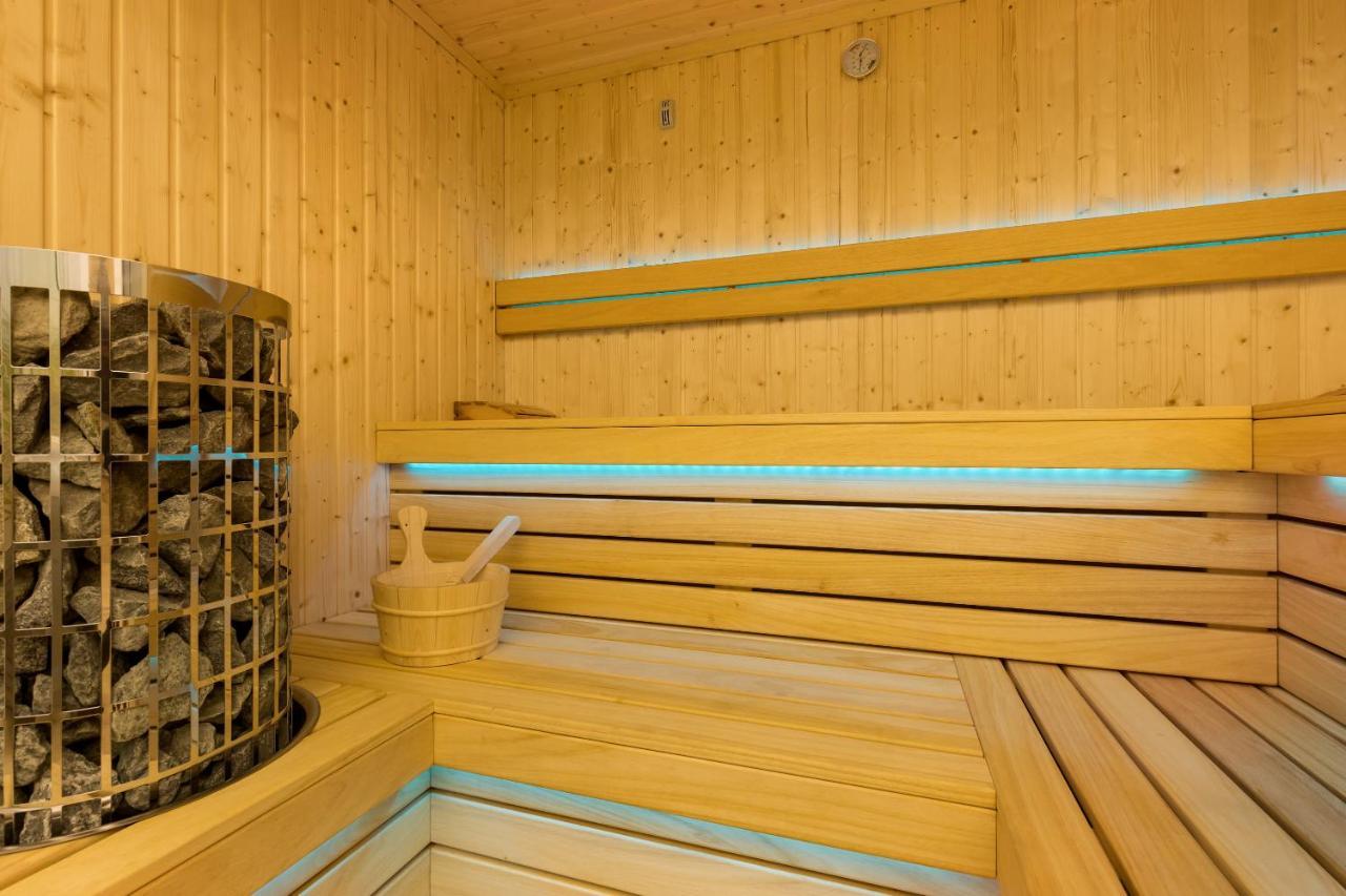 Underground Apartment In A Lux Holiday House Posejdon By Renters Prestige كوتيفو المظهر الخارجي الصورة